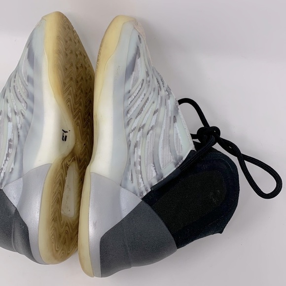 Adidas Yeezy Boost QNTM - Picture 7 of 15